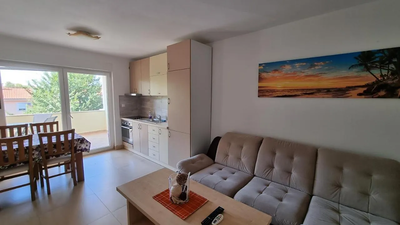 Apartments Bellator سيلو
