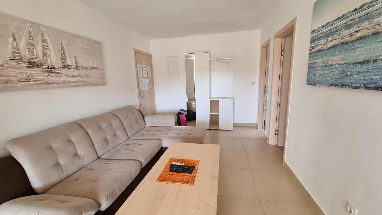 Apartments Bellator سيلو