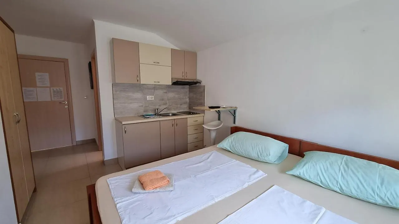 Apartments Bellator سيلو