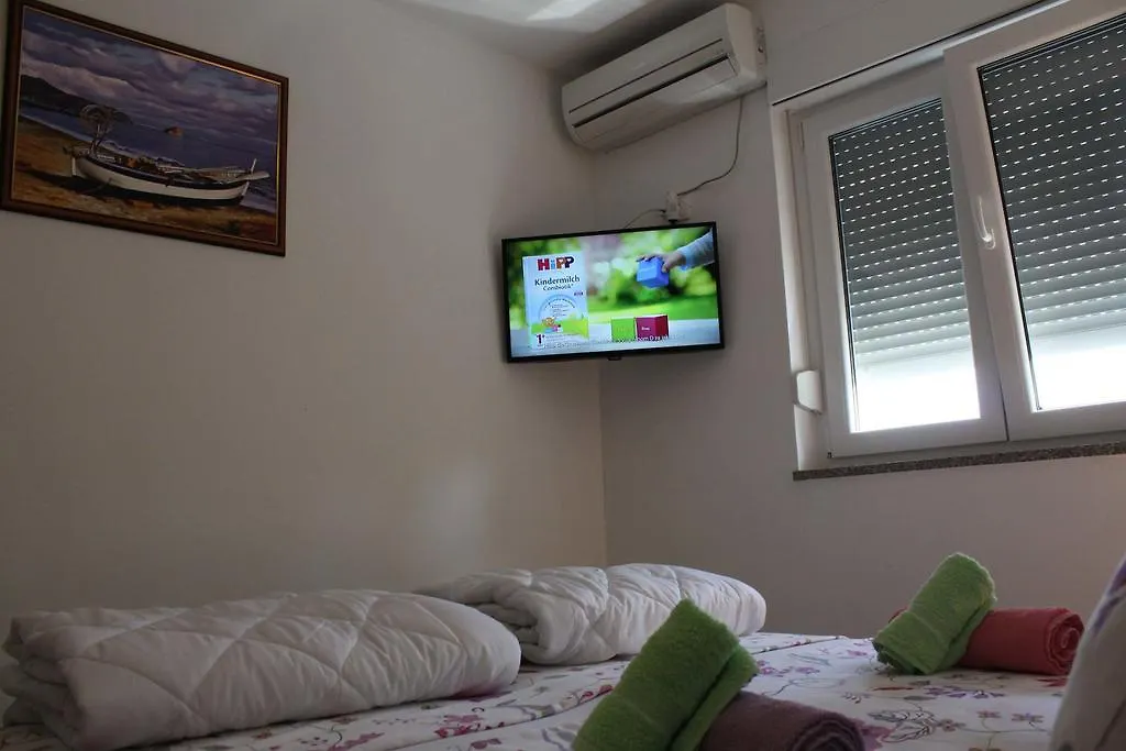 Apartments Bellator سيلو