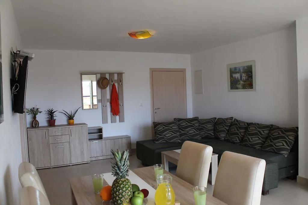 Apartments Bellator سيلو 0*,