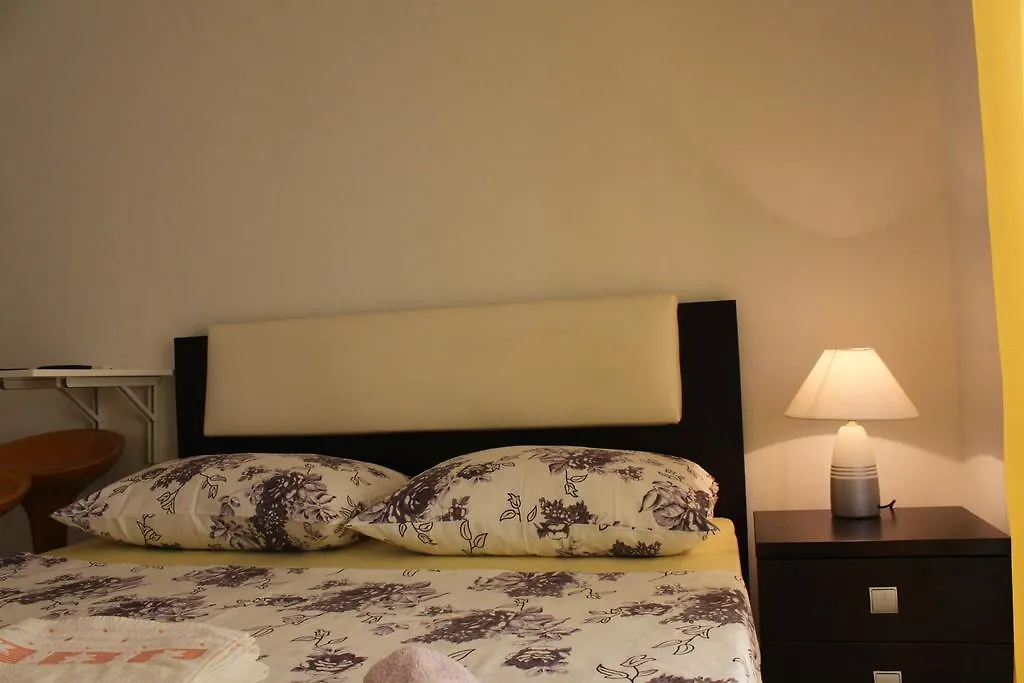 Apartments Bellator سيلو