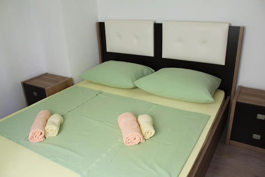 Apartments Bellator سيلو